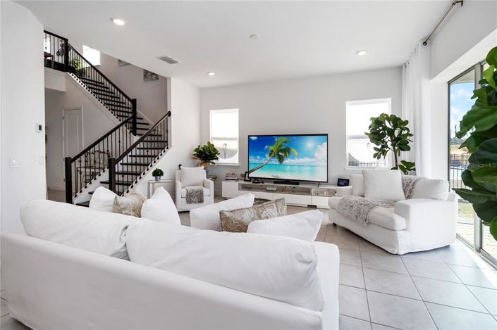 Image No.8-4 Bed House for sale