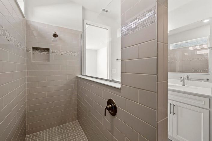 Image No.38-4 Bed House for sale