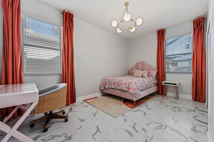 Image No.22-3 Bed House for sale