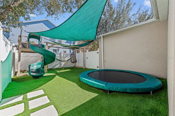 Image No.30-3 Bed House for sale