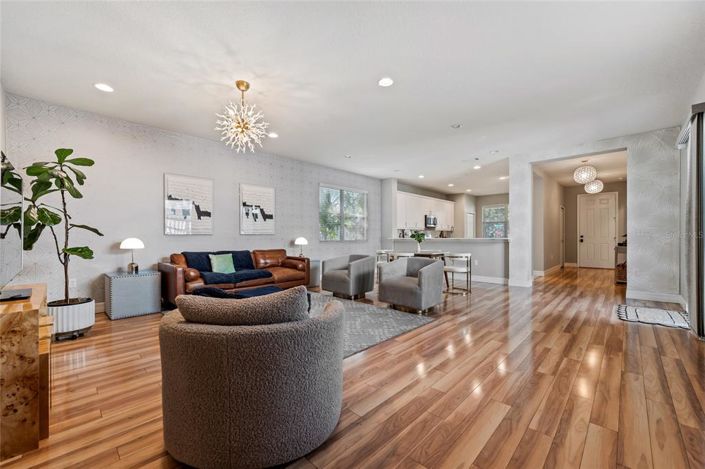 Image No.8-3 Bed House for sale