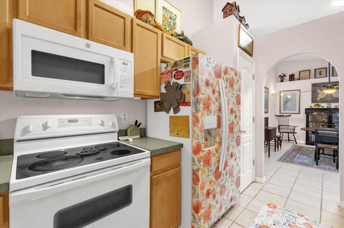 Image No.10-2 Bed Townhouse for sale