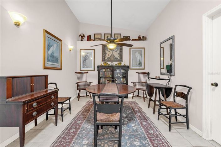 Image No.11-2 Bed Townhouse for sale