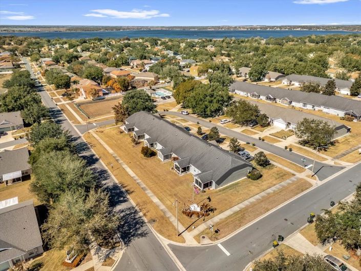 Image No.27-2 Bed Townhouse for sale