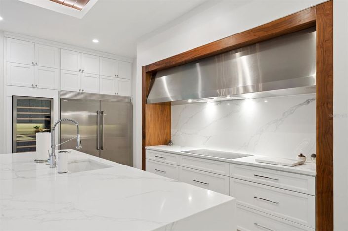 Image No.11-5 Bed House for sale