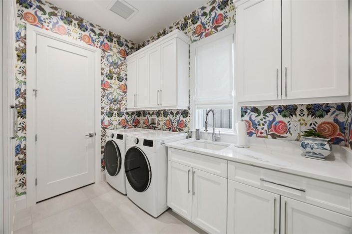 Image No.18-5 Bed House for sale