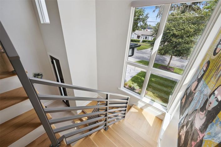 Image No.19-5 Bed House for sale