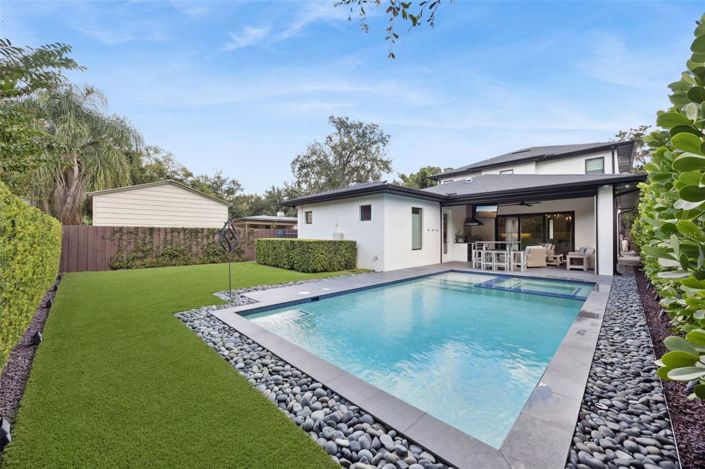 Image No.30-5 Bed House for sale