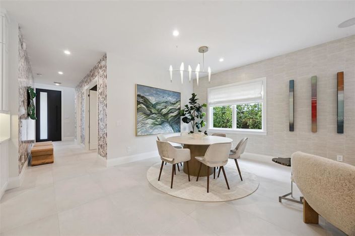 Image No.4-5 Bed House for sale