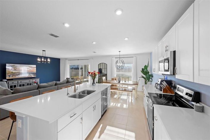 Image No.17-6 Bed House for sale