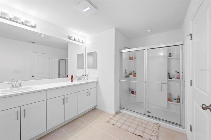 Image No.23-6 Bed House for sale