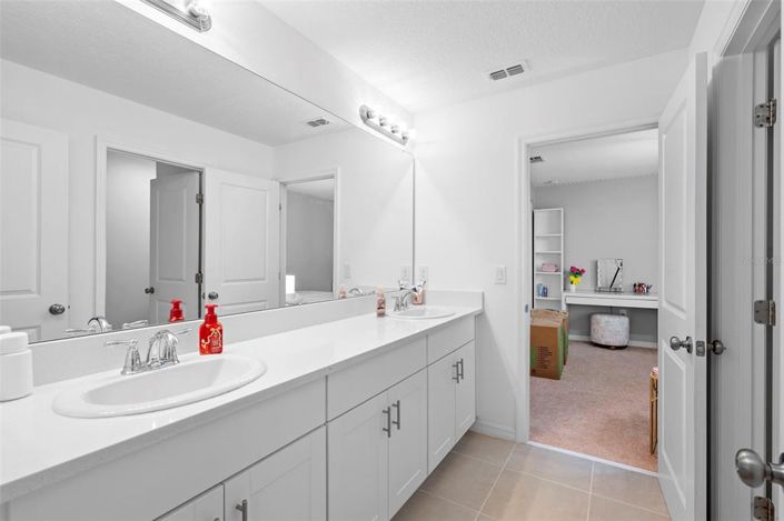 Image No.32-6 Bed House for sale