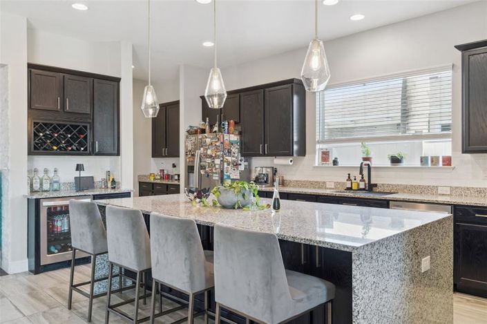 Image No.20-4 Bed House for sale