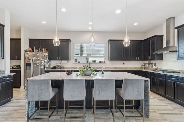 Image No.21-4 Bed House for sale