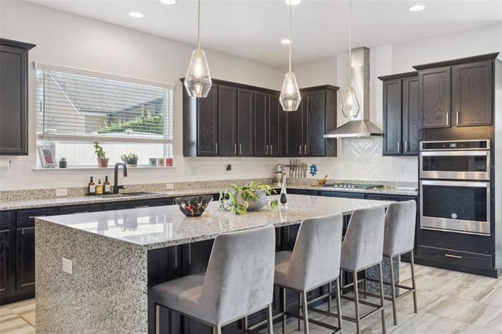 Image No.22-4 Bed House for sale