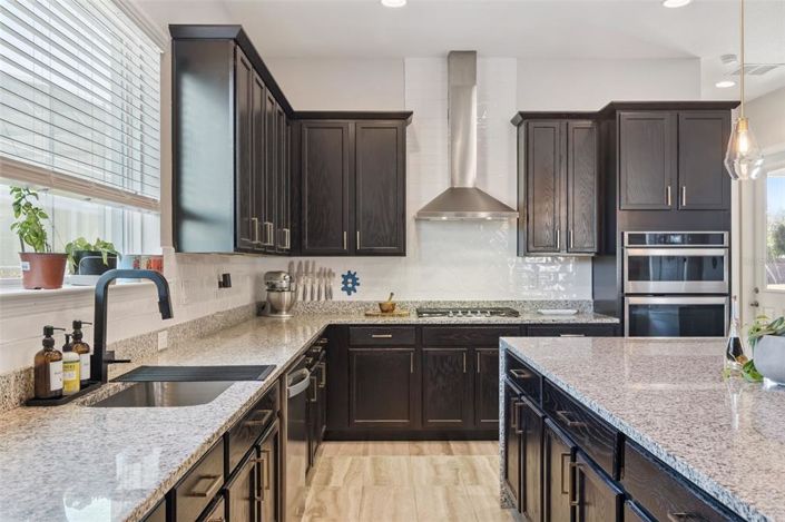 Image No.24-4 Bed House for sale