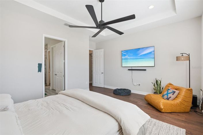 Image No.26-4 Bed House for sale