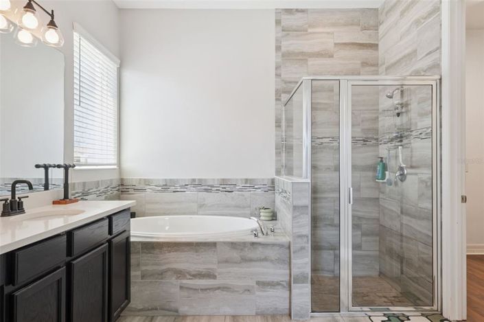 Image No.38-4 Bed House for sale