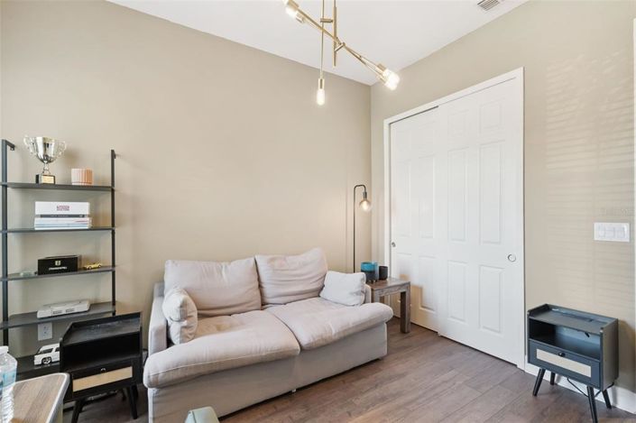 Image No.42-4 Bed House for sale