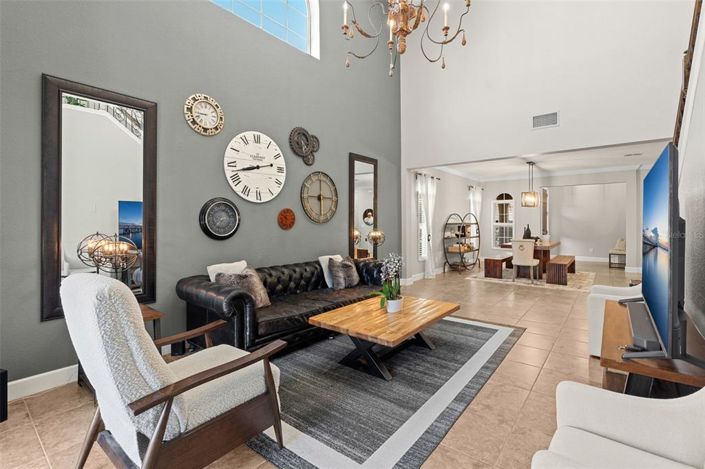 Image No.18-4 Bed Townhouse for sale