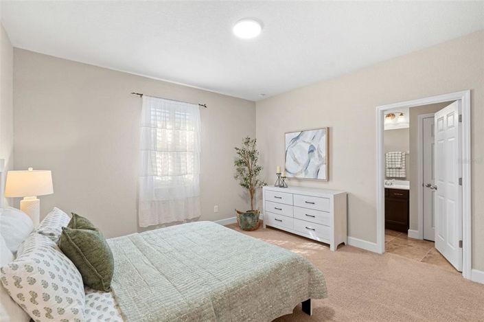 Image No.37-4 Bed Townhouse for sale