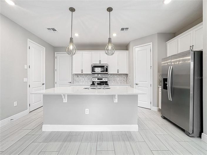 Image No.8-3 Bed House for sale