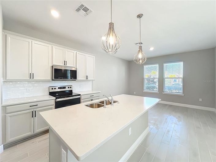 Image No.9-4 Bed House for sale