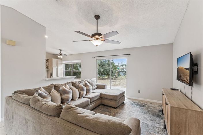 Image No.3-Maison de 2 chambres à vendre à Saint John