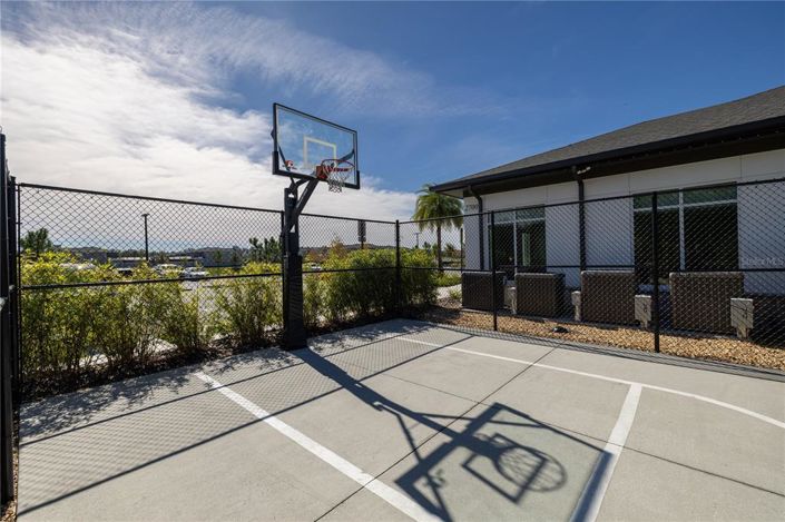 Image No.47-4 Bed Townhouse for sale