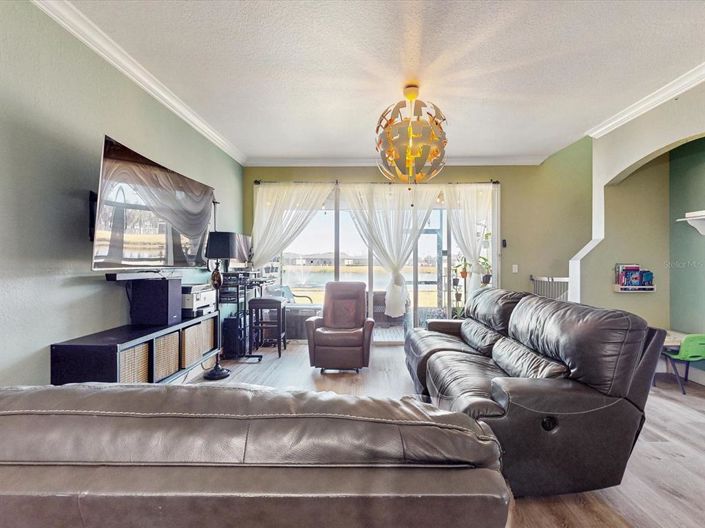 Image No.10-3 Bed Townhouse for sale