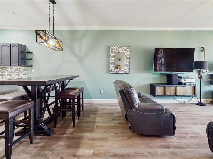 Image No.11-3 Bed Townhouse for sale