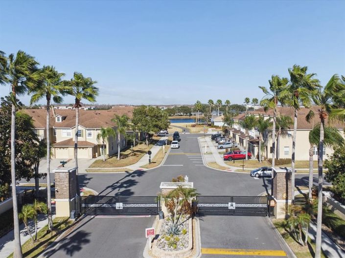 Image No.2-3 Bed Townhouse for sale