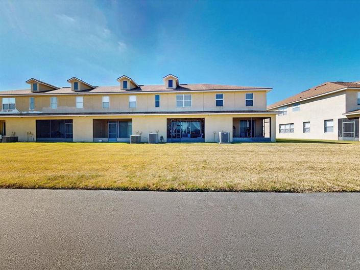 Image No.20-3 Bed Townhouse for sale