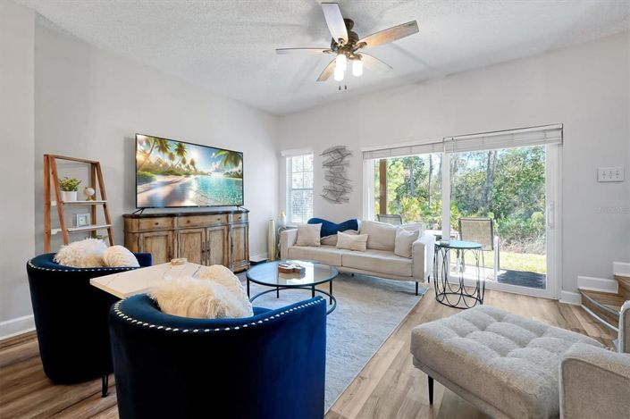 Image No.12-3 Bed Townhouse for sale