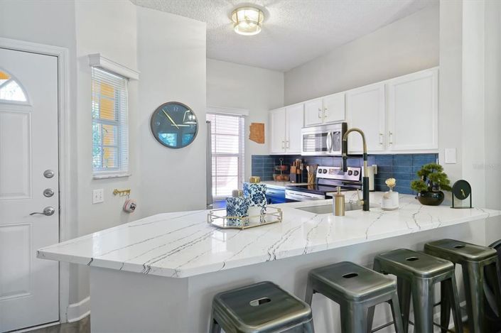 Image No.6-3 Bed Townhouse for sale