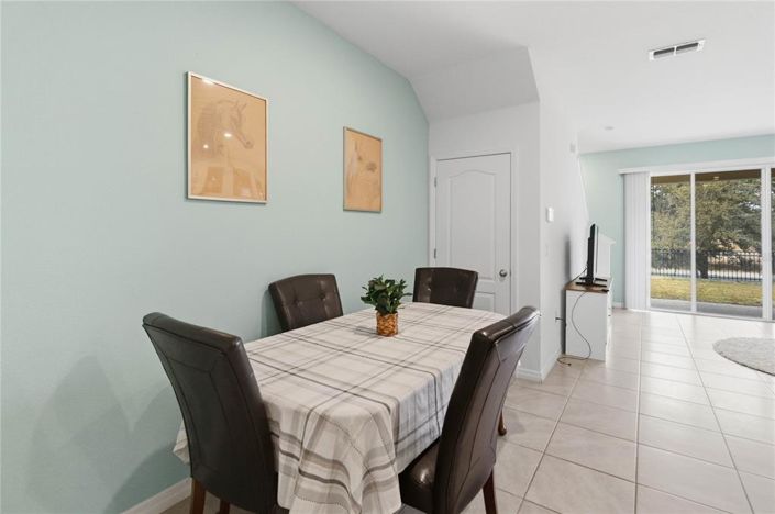 Image No.13-3 Bed Townhouse for sale