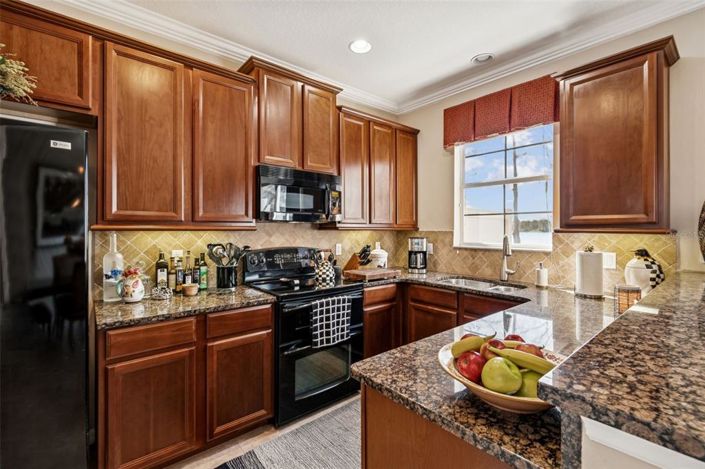 Image No.15-3 Bed Townhouse for sale