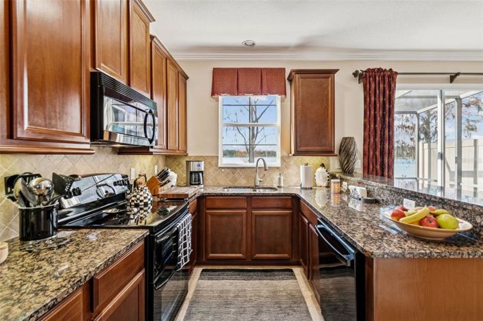 Image No.17-3 Bed Townhouse for sale