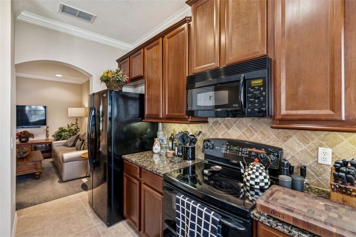 Image No.20-3 Bed Townhouse for sale