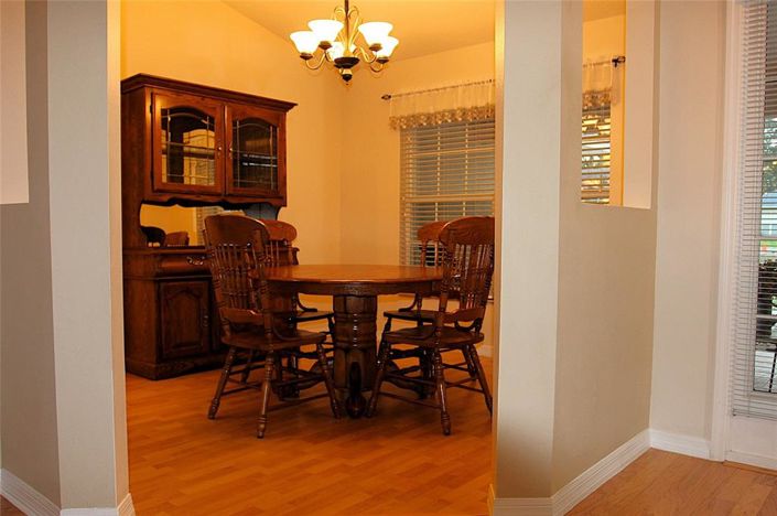 Image No.18-4 Bed House for sale