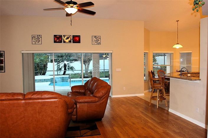 Image No.22-4 Bed House for sale