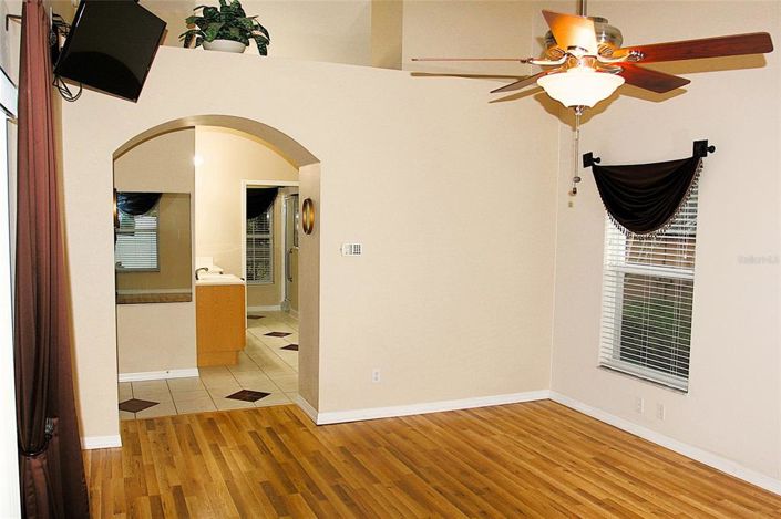 Image No.34-4 Bed House for sale