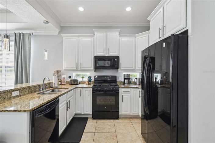 Image No.32-5 Bed House for sale