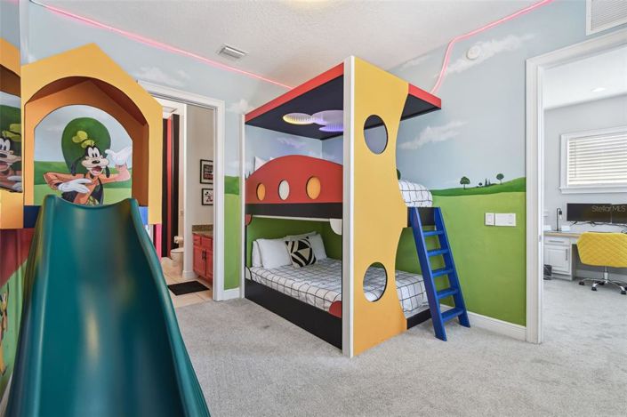 Image No.57-5 Bed House for sale