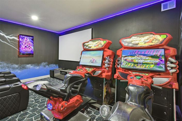 Image No.9-5 Bed House for sale