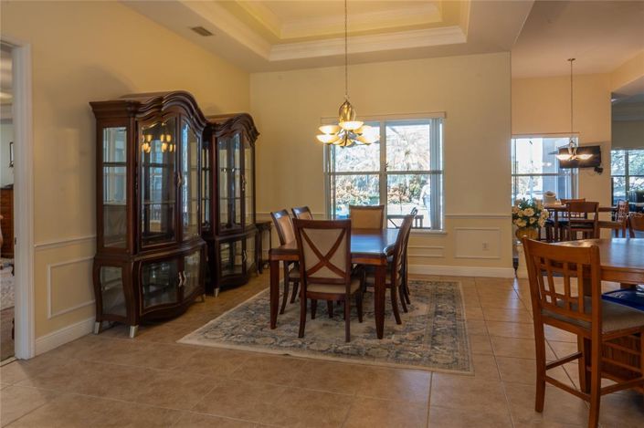 Image No.10-4 Bed House for sale