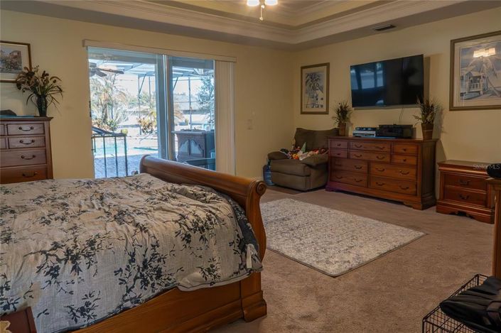 Image No.19-4 Bed House for sale