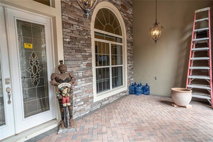 Image No.2-4 Bed House for sale