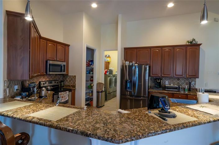 Image No.8-4 Bed House for sale