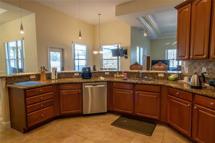 Image No.9-4 Bed House for sale